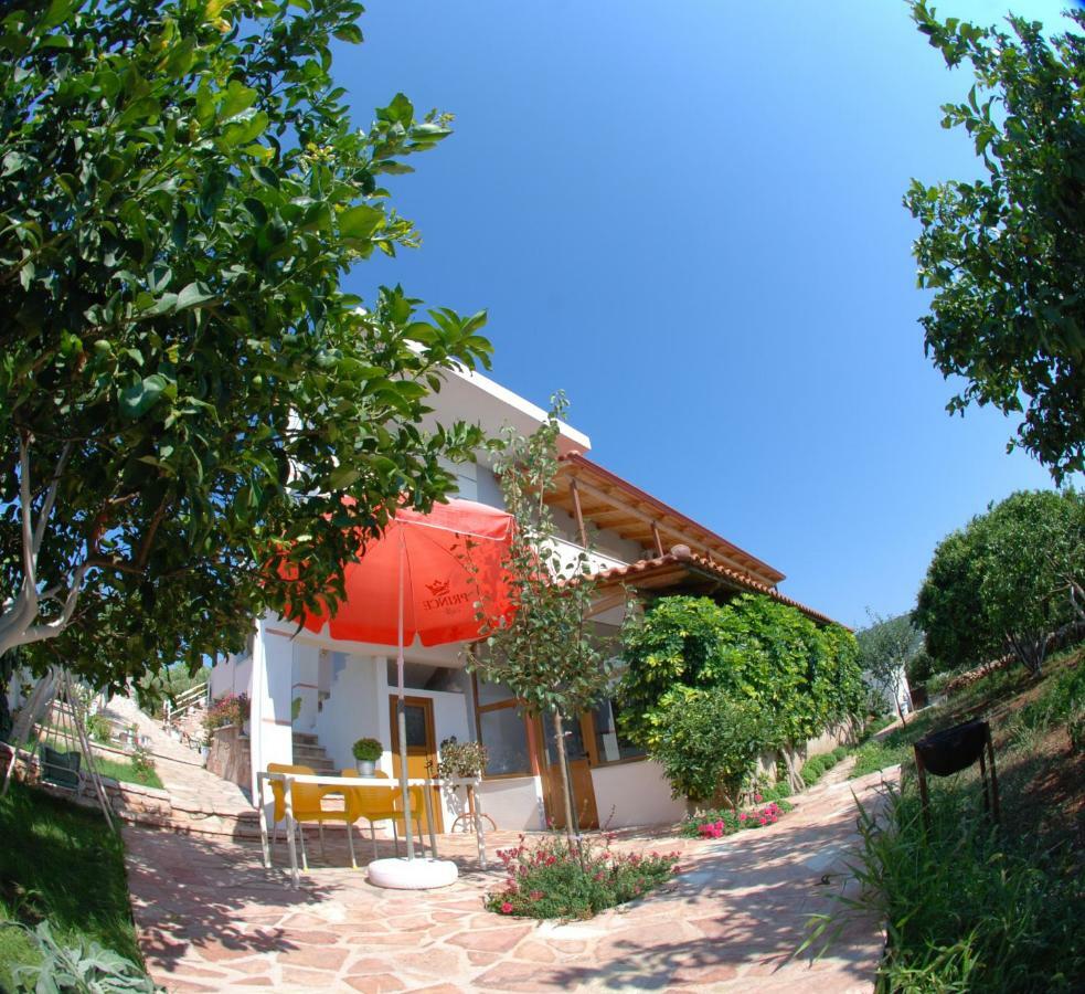 Natural Holiday Houses Ksamil Exteriör bild