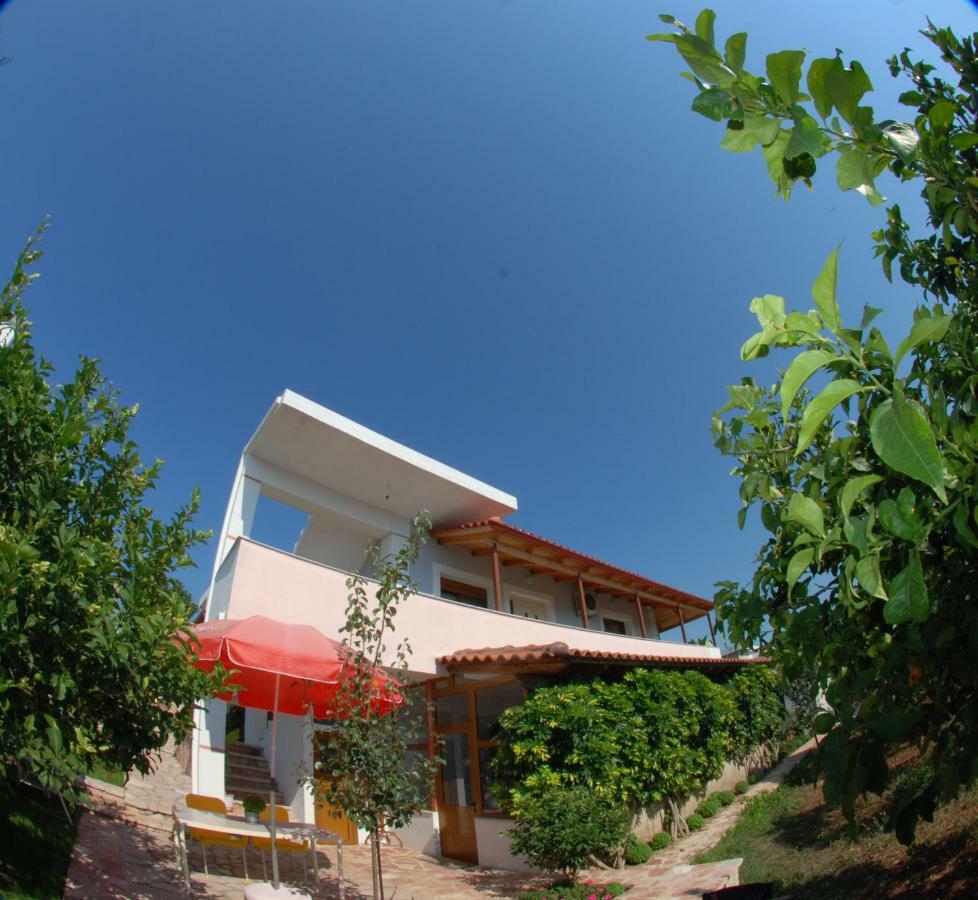 Natural Holiday Houses Ksamil Exteriör bild