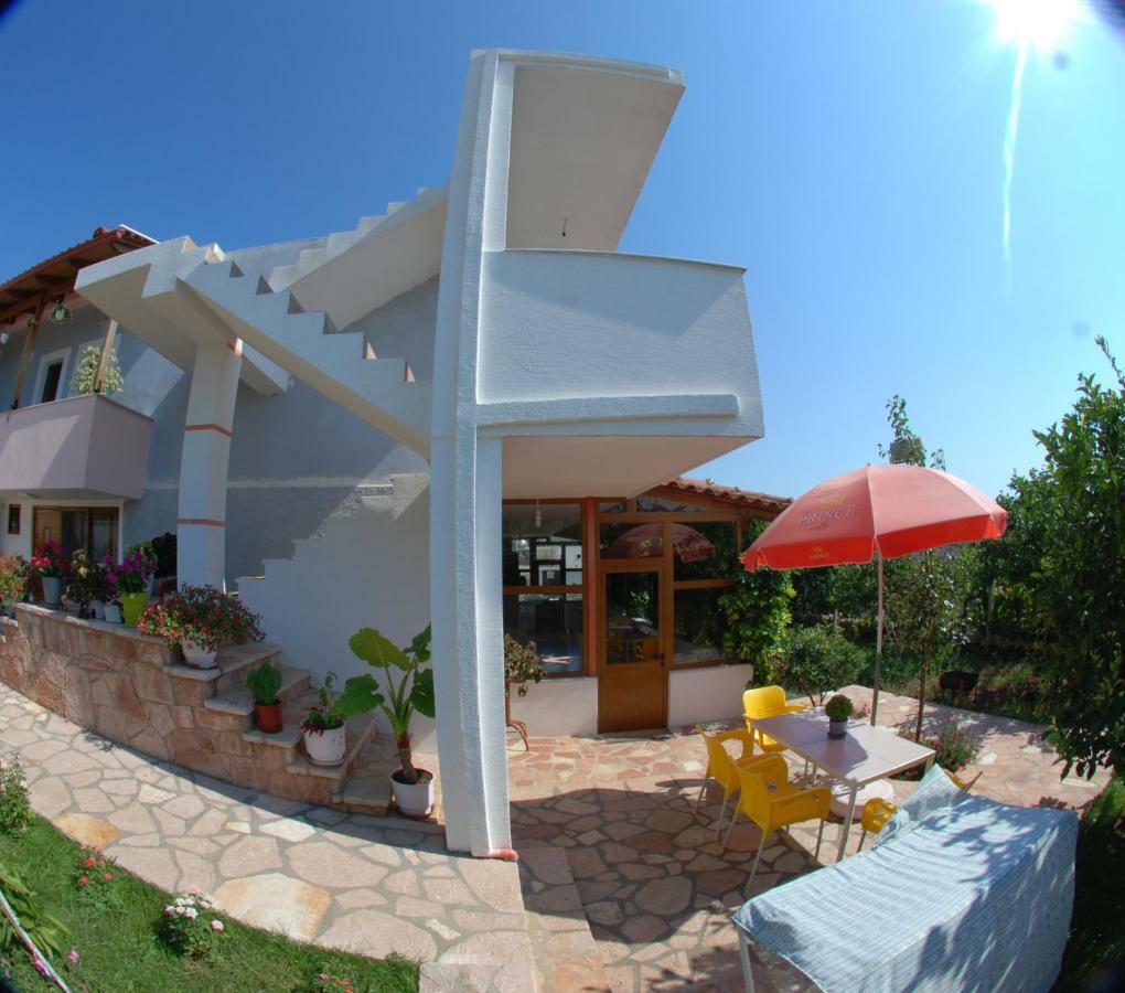 Natural Holiday Houses Ksamil Exteriör bild